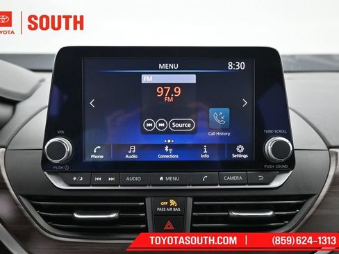 Used 2024 Nissan Altima 2.5 SV FWD image 13