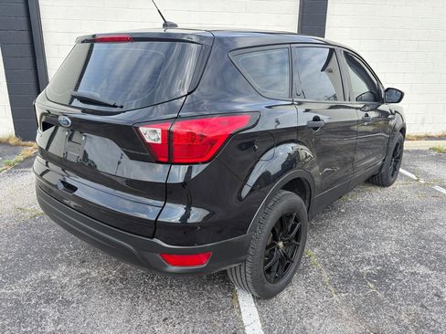 Used 2019 Ford Escape S FWD image 3