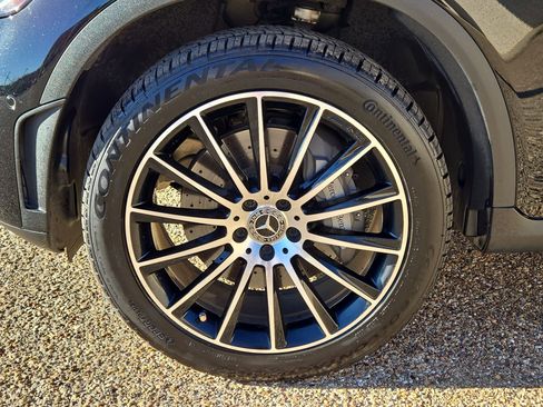 Used 2022 Mercedes-Benz GLC 300 image 11