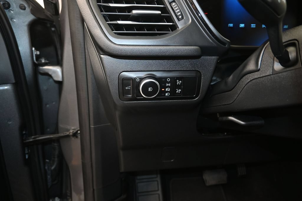 Used 2025 Ford Escape ST-Line Select AWD/4WD image 12