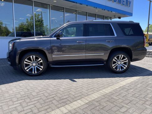 Used 2017 GMC Yukon Denali w/ Open Road Package AWD/4WD image 2
