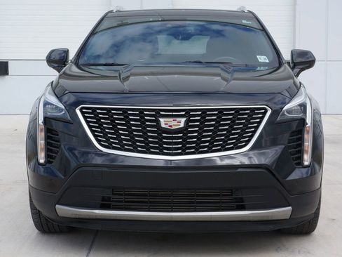 Used 2020 Cadillac XT4 Premium Luxury w/ Cold Weather Package image 3