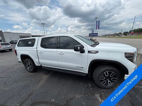 Used 2023 GMC Sierra 1500 AT4 w/ AT4 Premium Package AWD/4WD image 8