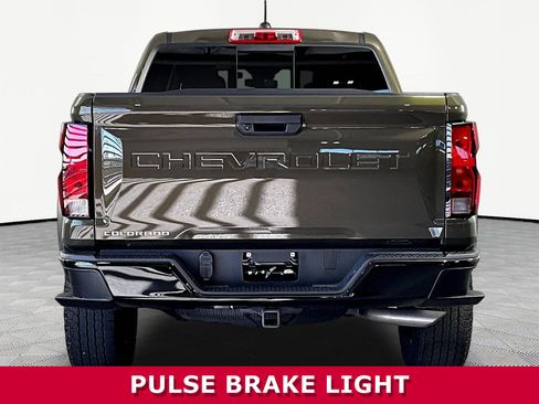 Used 2024 Chevrolet Colorado Trail Boss w/ Advanced Trailering Package AWD/4WD image 5