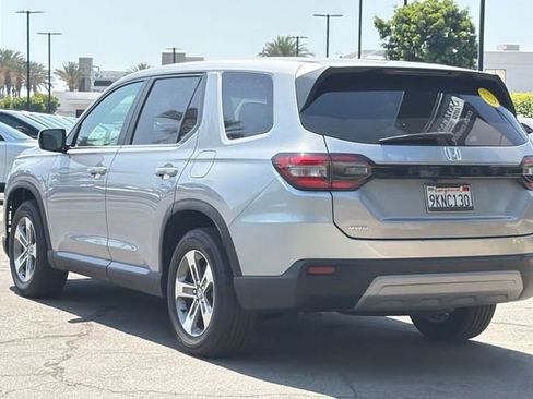 Used 2024 Honda Pilot EX-L image 6