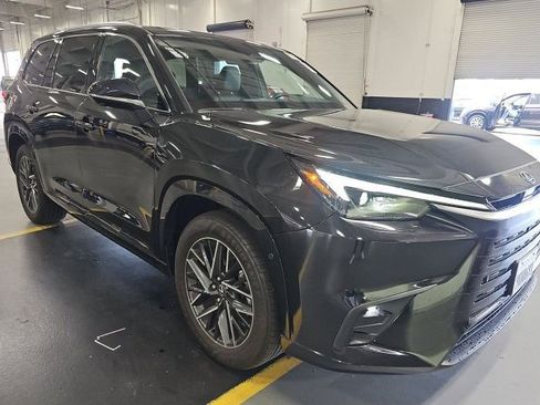 Used 2024 Lexus TX 350 AWD w/ Technology Package image 4