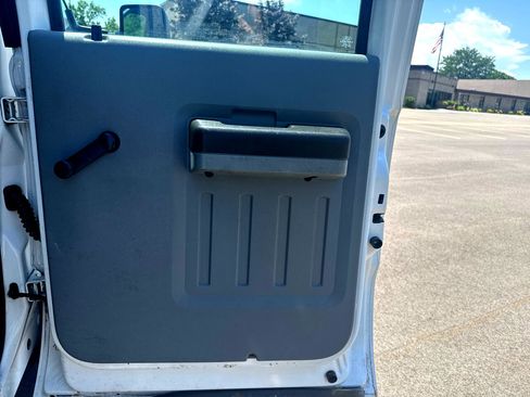 Used 2015 Ford F350 XL w/ Snow Plow Prep Package image 23