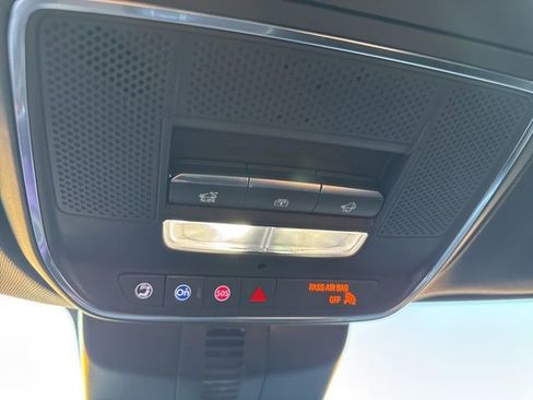 Used 2025 Buick Enclave Avenir w/ Super Cruise Package image 15