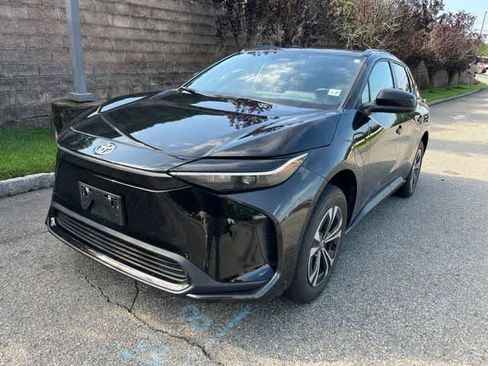 Used 2024 Toyota bZ4X AWD w/ Weather Package image 1