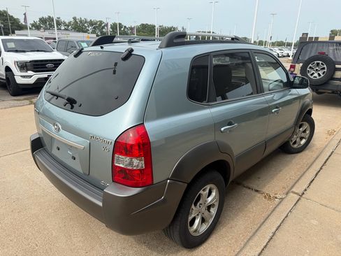 Used 2009 Hyundai Tucson SE AWD/4WD image 9