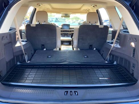 Used 2022 Lincoln Aviator Reserve w/ Equipment Group 201A image 32