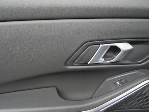 Used 2025 BMW 330i 330i w/ M Sport Package image 15