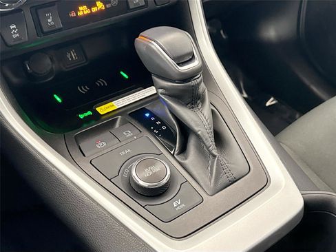 Certified 2024 Toyota RAV4 SE image 26