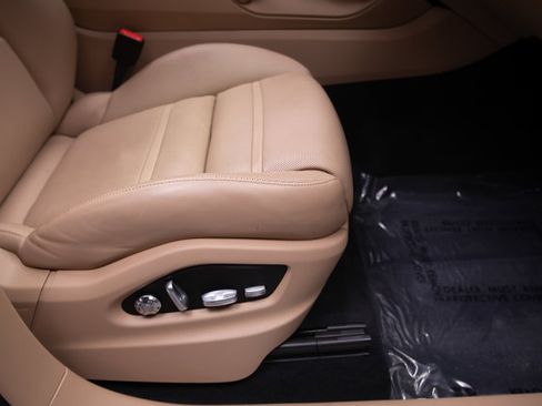 Used 2021 Porsche Cayenne AWD/4WD image 56