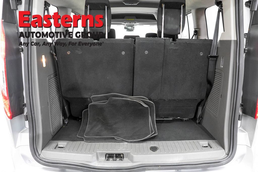 Used 2021 Ford Transit Connect XLT FWD image 9