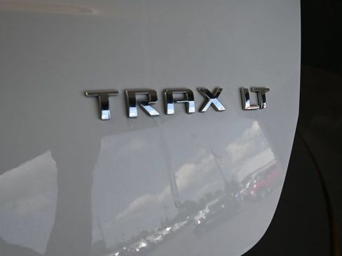 Used 2016 Chevrolet Trax LT w/ LT Convenience Package FWD image 20