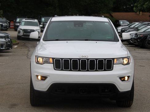 Used 2020 Jeep Grand Cherokee Laredo w/ Quick Order Package 2BN North AWD/4WD image 2