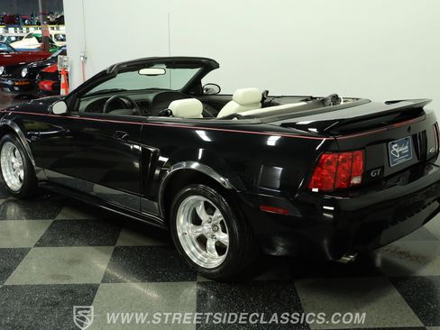 Used 2000 Ford Mustang GT RWD image 7