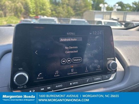 Used 2024 Nissan Rogue SV AWD/4WD image 19