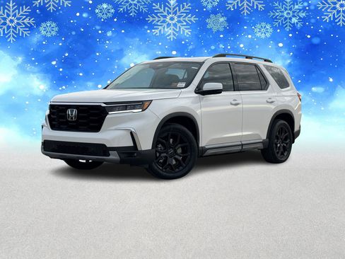 New 2025 Honda Pilot Touring image 2