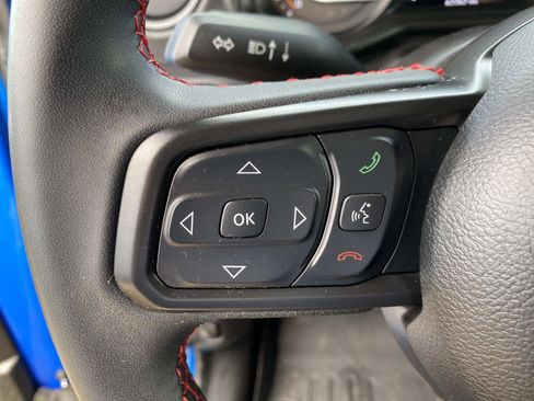 Used 2024 Jeep Wrangler Unlimited Rubicon AWD/4WD image 21
