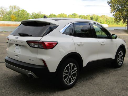 Certified 2022 Ford Escape SEL w/ Technology Package image 5