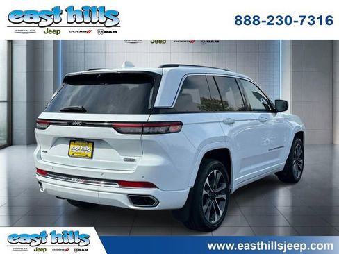 Certified 2022 Jeep Grand Cherokee Overland w/ Adv Protech Group III AWD/4WD image 3