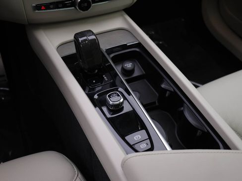 Certified 2023 Volvo XC60 T8 Plus w/ Climate Package image 17