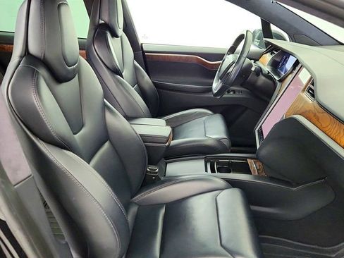 Used 2018 Tesla Model X 100D image 32