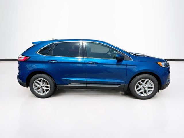Used 2024 Ford Edge SEL AWD/4WD image 10