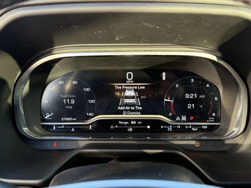 Used 2022 GMC Yukon XL SLT image 13