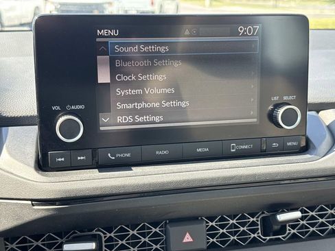 Used 2023 Honda Accord EX image 5