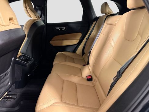 Used 2020 Volvo XC60 T5 Inscription image 26