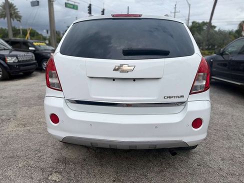 Used 2014 Chevrolet Captiva Sport LTZ FWD image 4