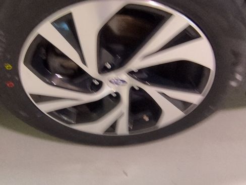 Certified 2024 Subaru Legacy Premium AWD/4WD image 2