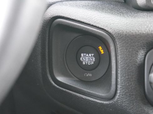 Used 2024 Jeep Gladiator Sport AWD/4WD image 25