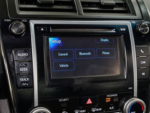 Used 2013 Toyota Camry LE image 15