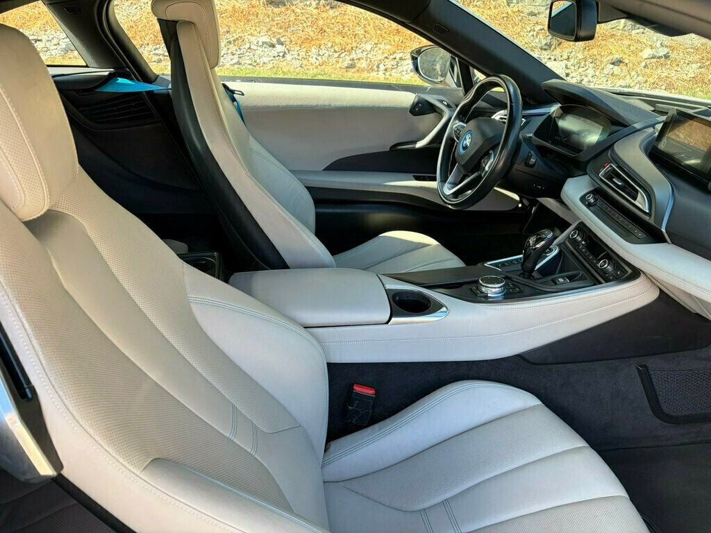 Used 2015 BMW i8 AWD/4WD image 18