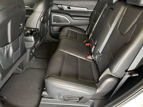 Used 2022 Kia Telluride LX AWD/4WD image 21
