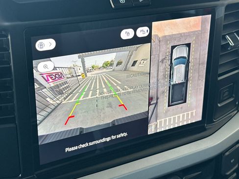 New 2025 Ford F250 XLT w/ Black Appearance Package image 19