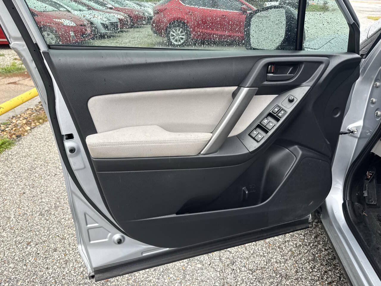 Used 2015 Subaru Forester 2.5i AWD/4WD image 20