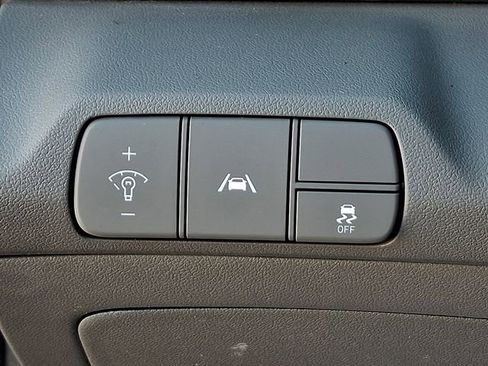 Used 2022 Hyundai Elantra SEL w/ Cargo Package image 25