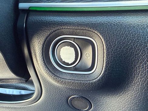 Used 2020 Mercedes-Benz GLE 450 4MATIC image 26