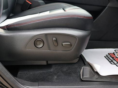 Certified 2024 Chevrolet Traverse RS w/ LPO, Floor Liner Package image 40