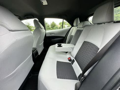 Used 2020 Toyota Corolla SE w/ SE Preferred Package FWD image 18