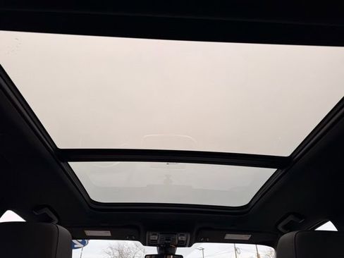 Used 2021 Chevrolet Tahoe LT w/ LT Signature Package image 20