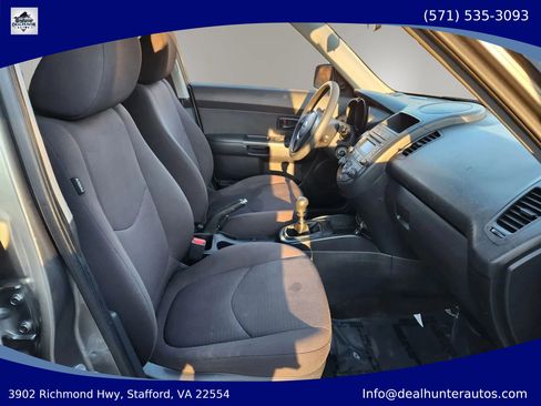 Used 2013 Kia Soul FWD image 14