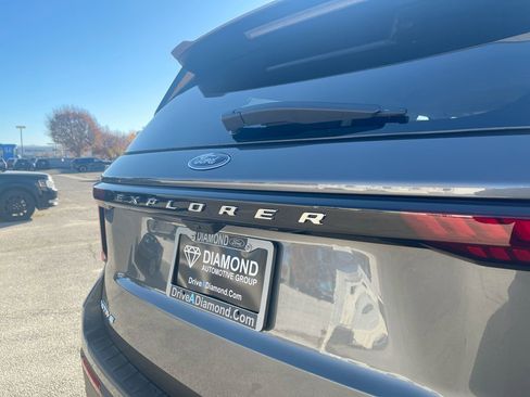 New 2026 Ford Explorer Active w/ Active Comfort Package image 20