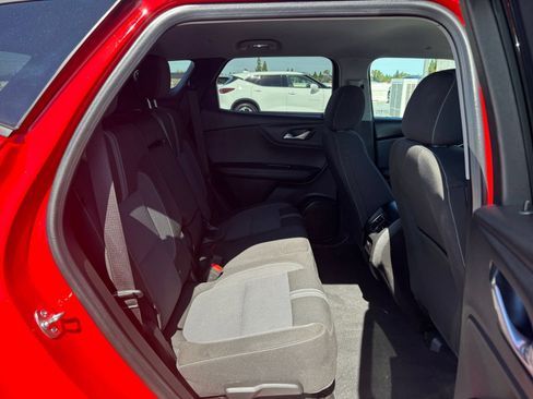 Used 2025 Chevrolet Blazer LT FWD image 26