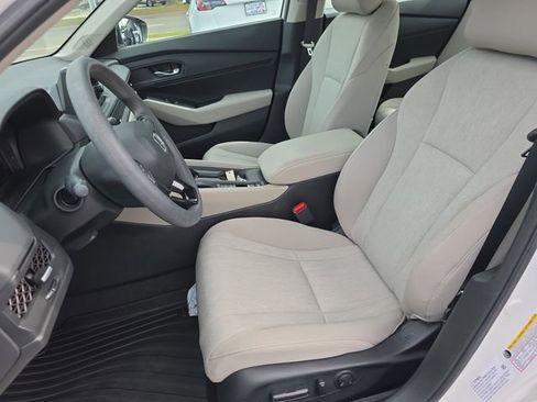 Used 2023 Honda Accord EX image 11